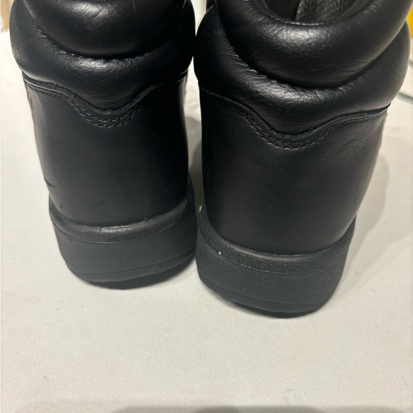 Timberland Black Shoes - Picture 7 of 11